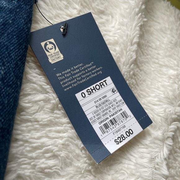 Universal Thread Women's High Rise Flared Jeans - Picture 3 of 7